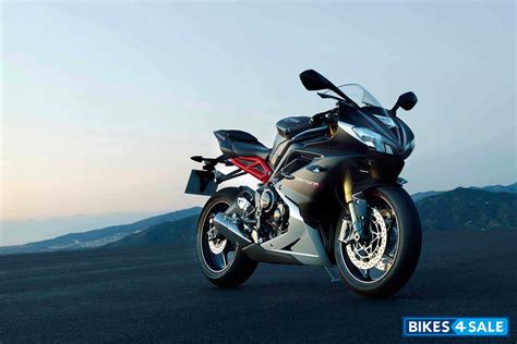 on road price of triumph daytona 675r in kolkata|daytona 675r engine.